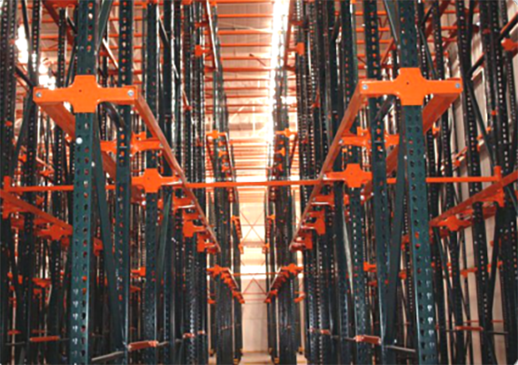 Estantería drive in