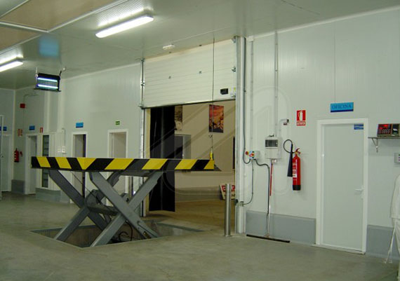 Mesa elevadora de muelle de carga