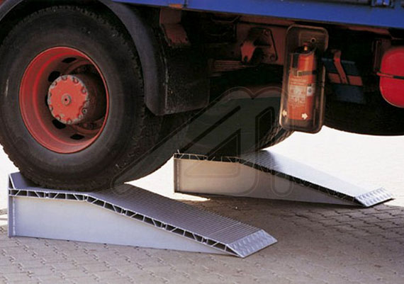 Pasarela transportable cuña niveladora