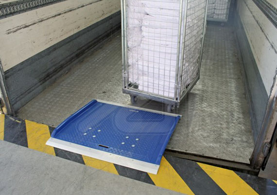 Pasarela transportable en fibra de vidrio