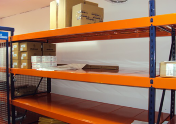 Estantería selectiva semipesada