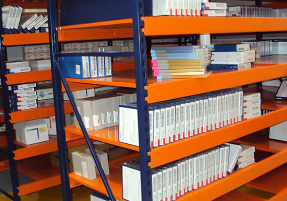 Estantería selectiva semipesada